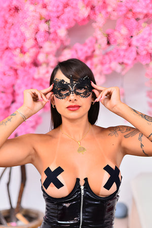 Máscara de Renda Sensual com Strass para Fantasias Eróticas, Festas e Jogos de Sedução