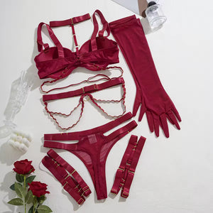 Lingerie Vermelha com Cintas Estruturadas – Impacto visual e presença marcante