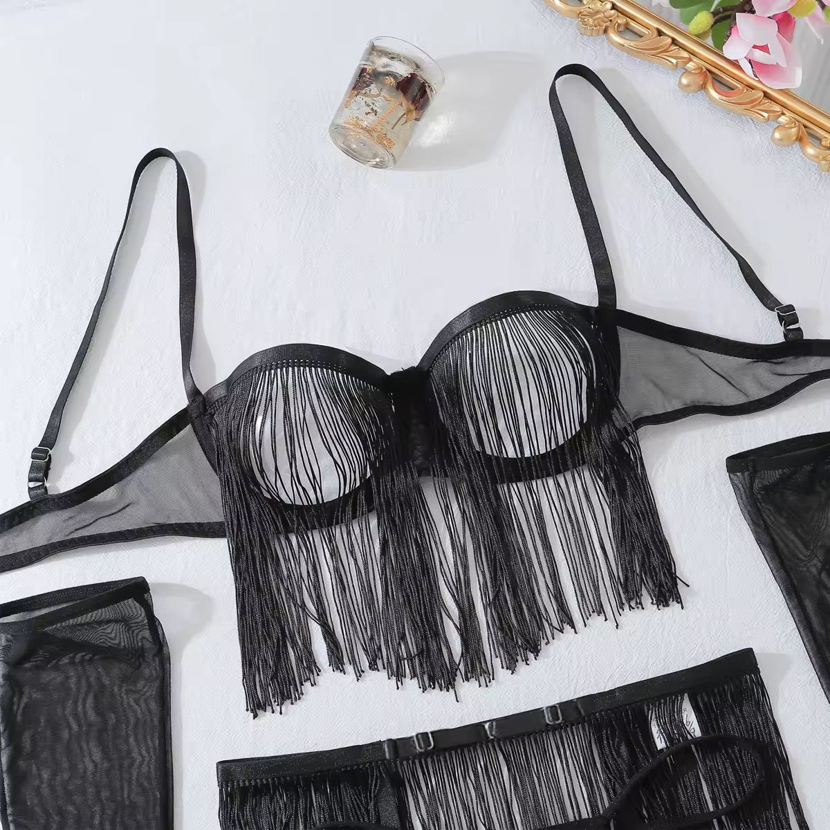 Conjunto com Franja – Atitude e Movimento em Cada Detalhe - com luvas e meias