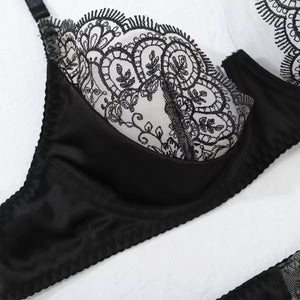 Conjunto Renda Transparente com Luvas – Luxo, Sedução e Sofisticação