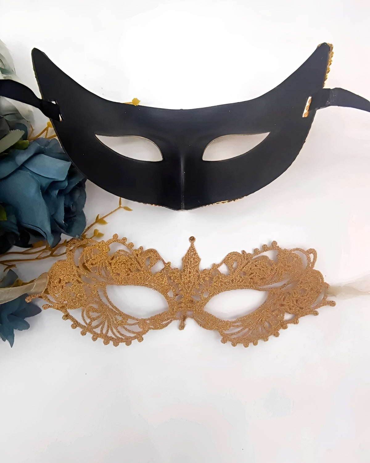Kit Máscaras Venezianas Douradas Casal