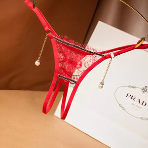 Calcinha Sexy de renda com detalhes em pérolas