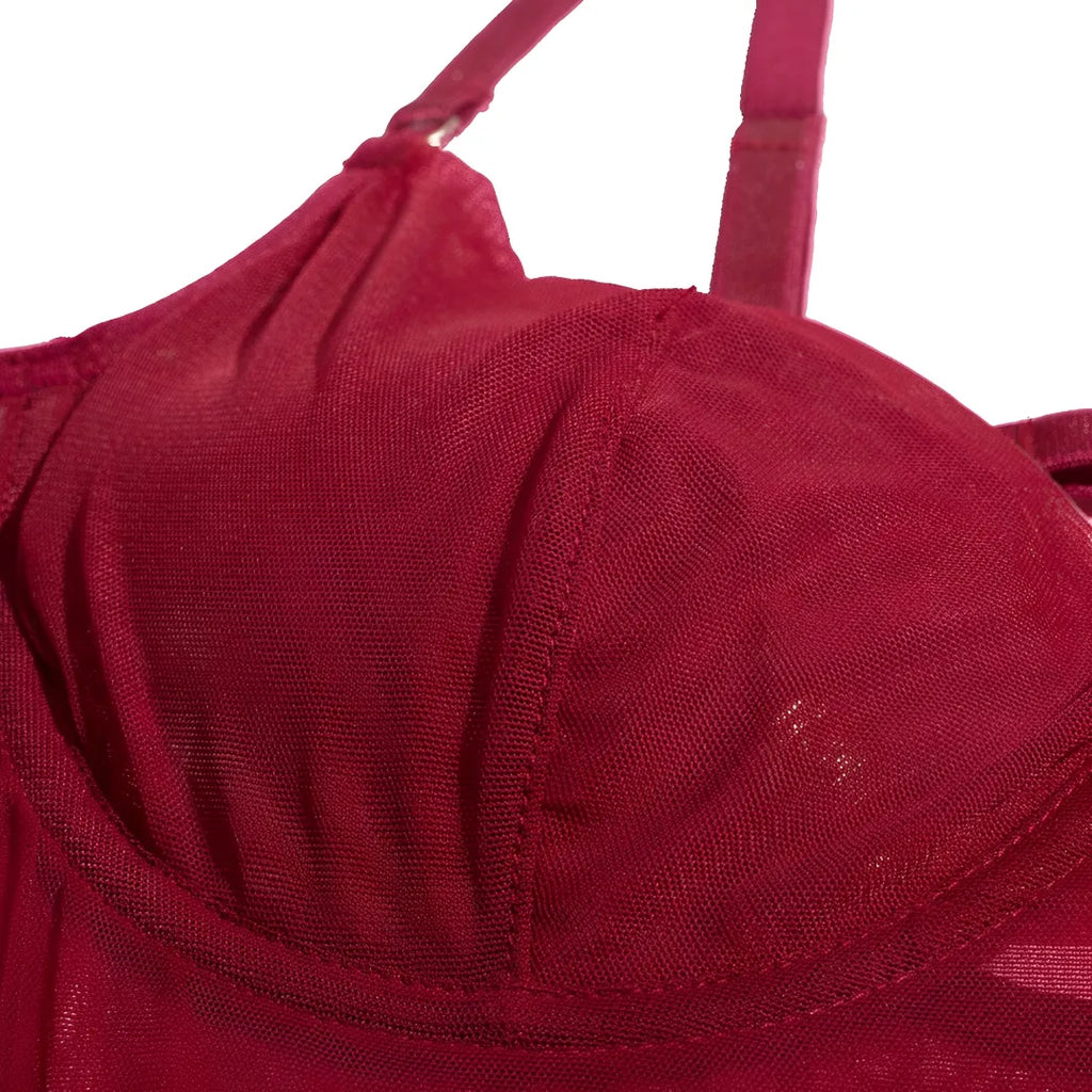 Body com luvas, cinta liga e ligas de perna