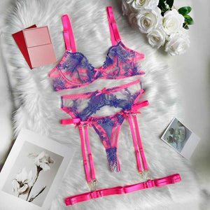 Lingerie com cinta liga e ligas de perna (calcinha com regulagem)