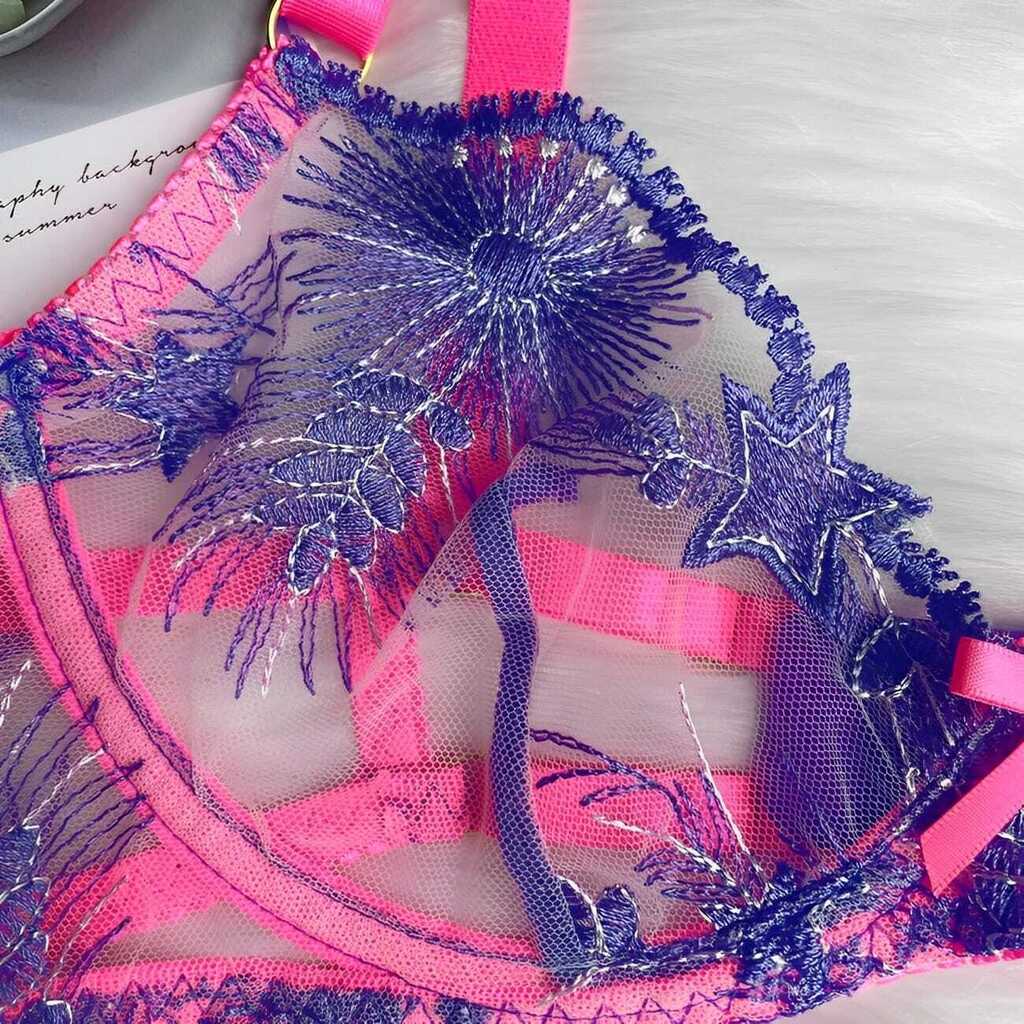 Lingerie com cinta liga e ligas de perna (calcinha com regulagem)