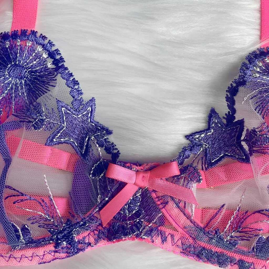 Lingerie com cinta liga e ligas de perna (calcinha com regulagem)