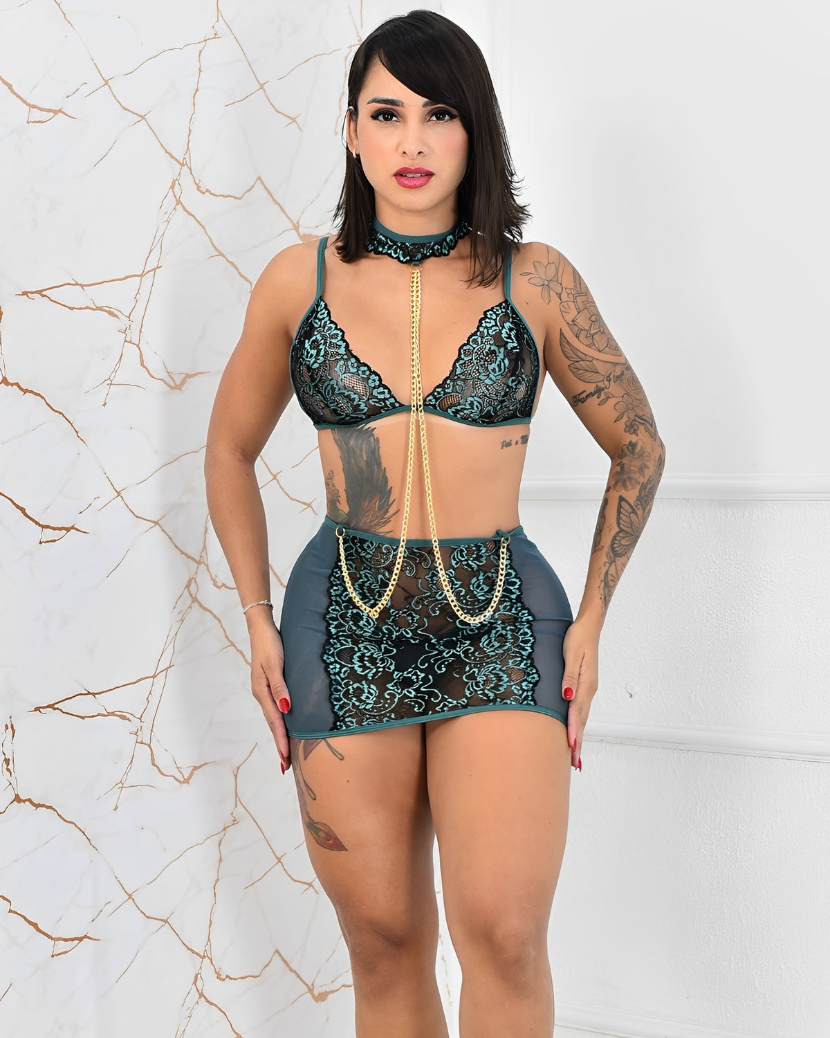 Conjunto Sensual de Renda com Correntes - Luxo e Sofisticação na Medida Certa