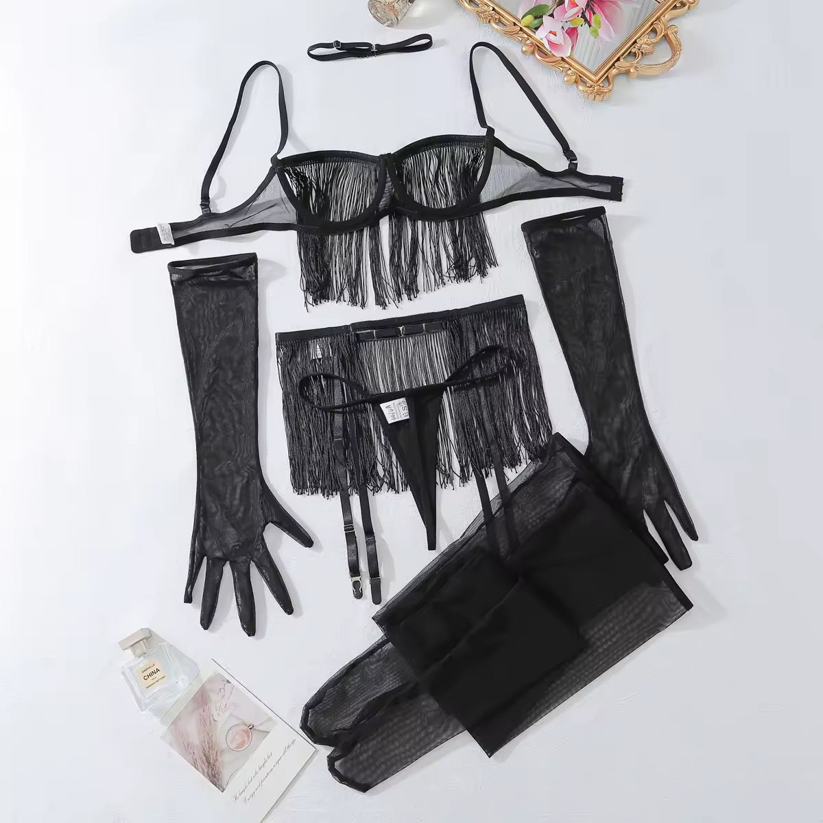 Conjunto com Franja - Atitude e Movimento em Cada Detalhe - com luvas e meias