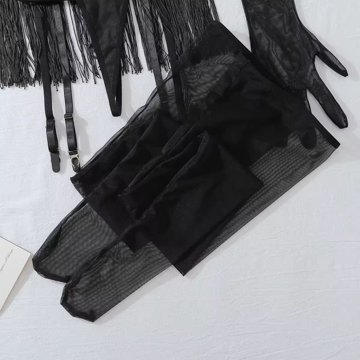 Conjunto com Franja - Atitude e Movimento em Cada Detalhe - com luvas e meias
