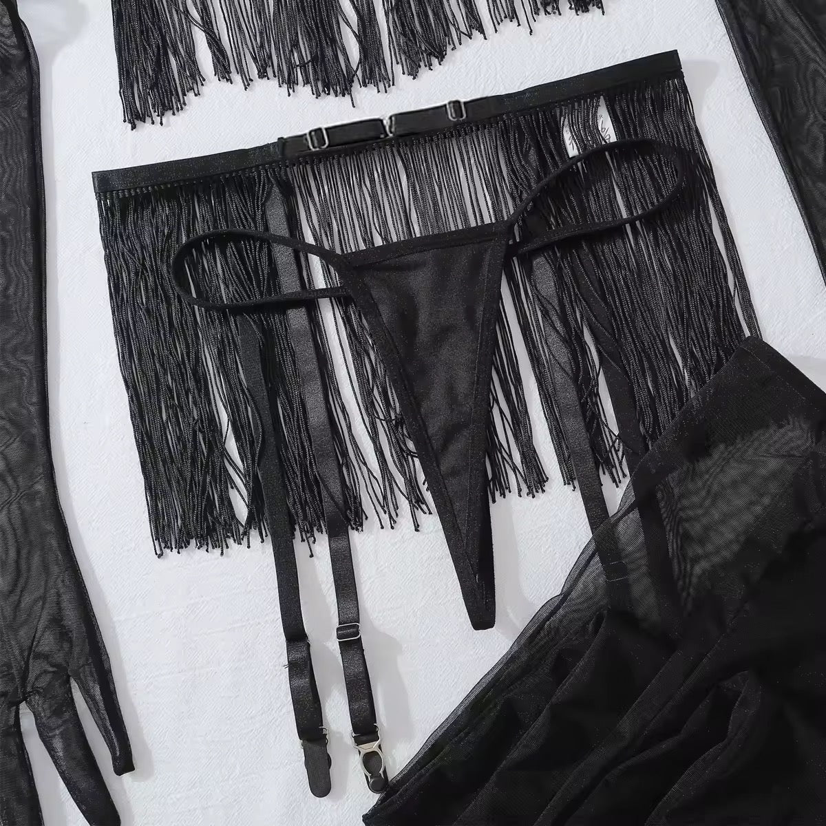 Conjunto com Franja - Atitude e Movimento em Cada Detalhe - com luvas e meias