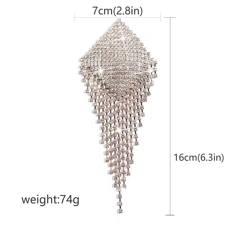 Tapa-Seios Gota de Cristal com Corpo de Strass - Luxo Máximo e Impacto Visual