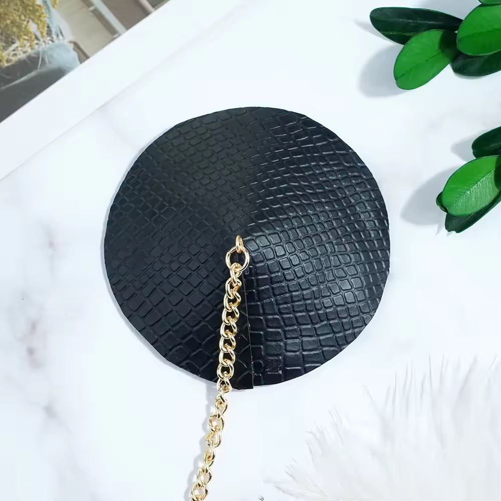 Tapa-Seios Black Snake com Gargantilha - Dominação e Sofisticação em Cada Corrente