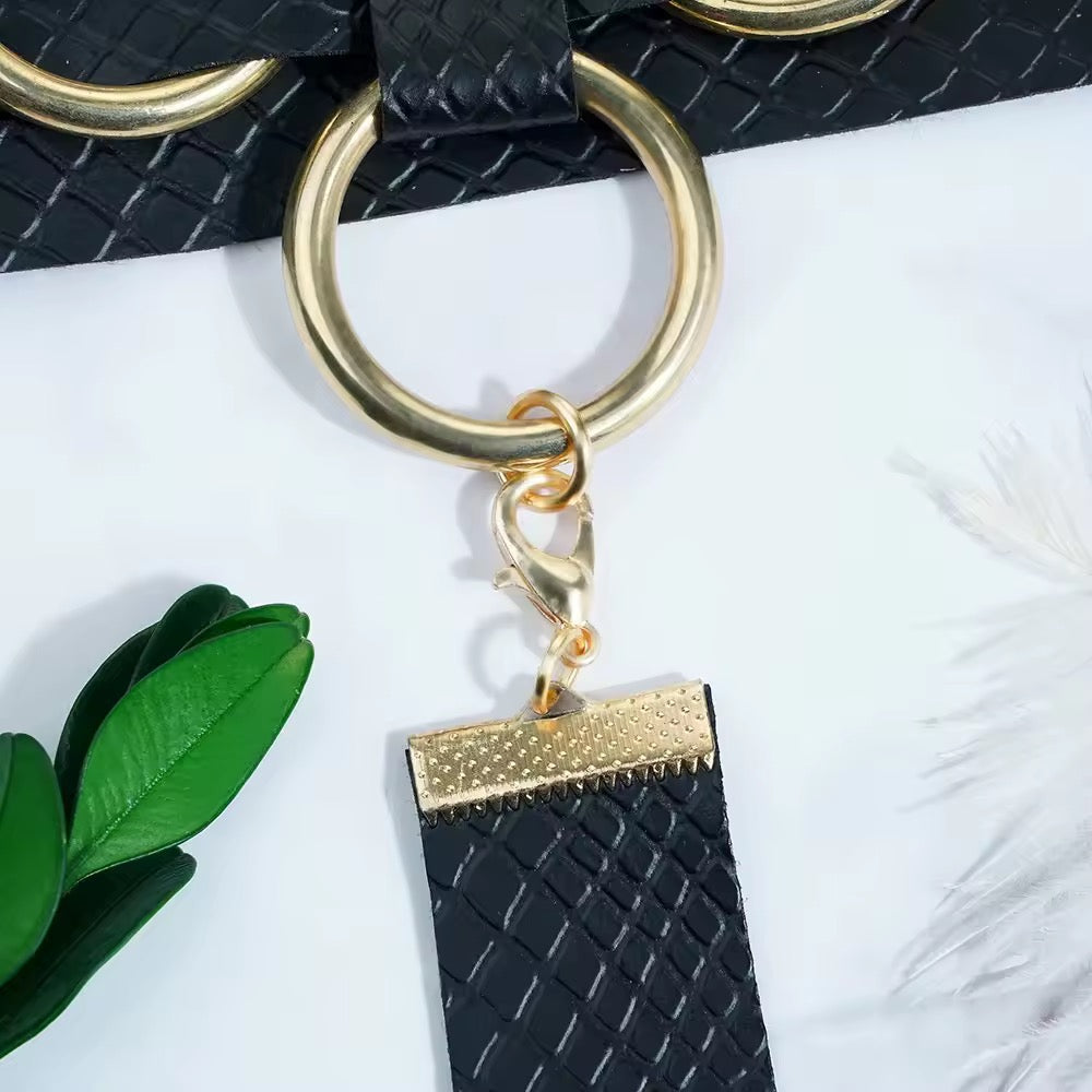 Tapa-Seios Black Snake com Gargantilha - Dominação e Sofisticação em Cada Corrente
