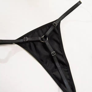 Lingerie Red Seduction - Com Saia de Cetim, Ligas e Fio Dental Regulável