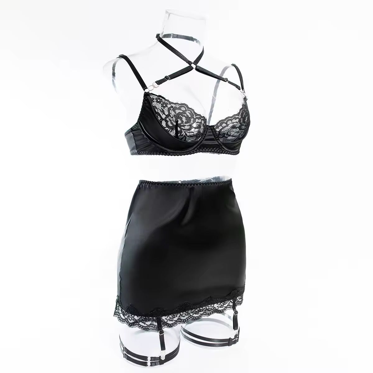 Lingerie Red Seduction - Com Saia de Cetim, Ligas e Fio Dental Regulável