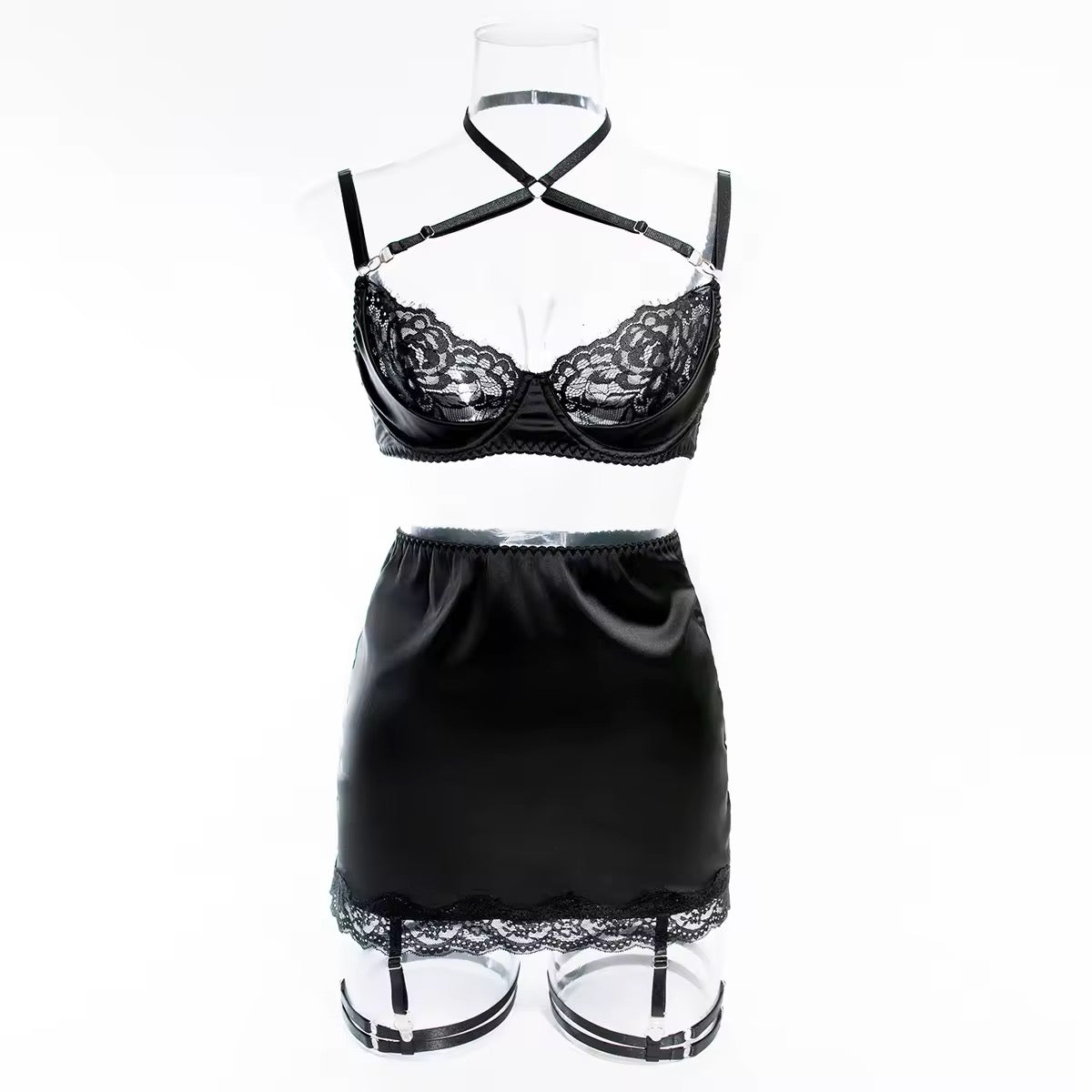 Lingerie Red Seduction - Com Saia de Cetim, Ligas e Fio Dental Regulável