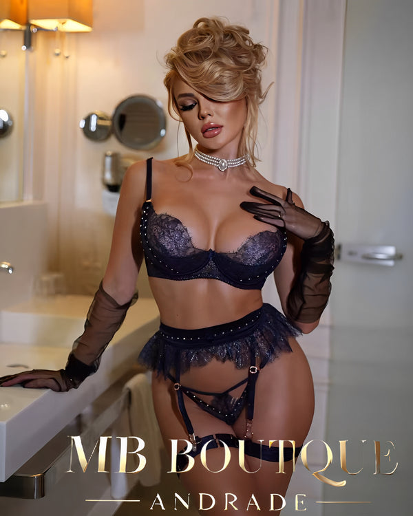 Lingerie Azul Noite com Cinta-Liga - Brilho e mistério em um só visual