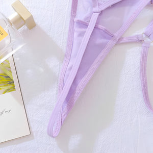 Lingerie Lilás com Recortes Modernos - Delicadeza com design autêntico