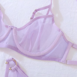 Lingerie Lilás com Recortes Modernos - Delicadeza com design autêntico