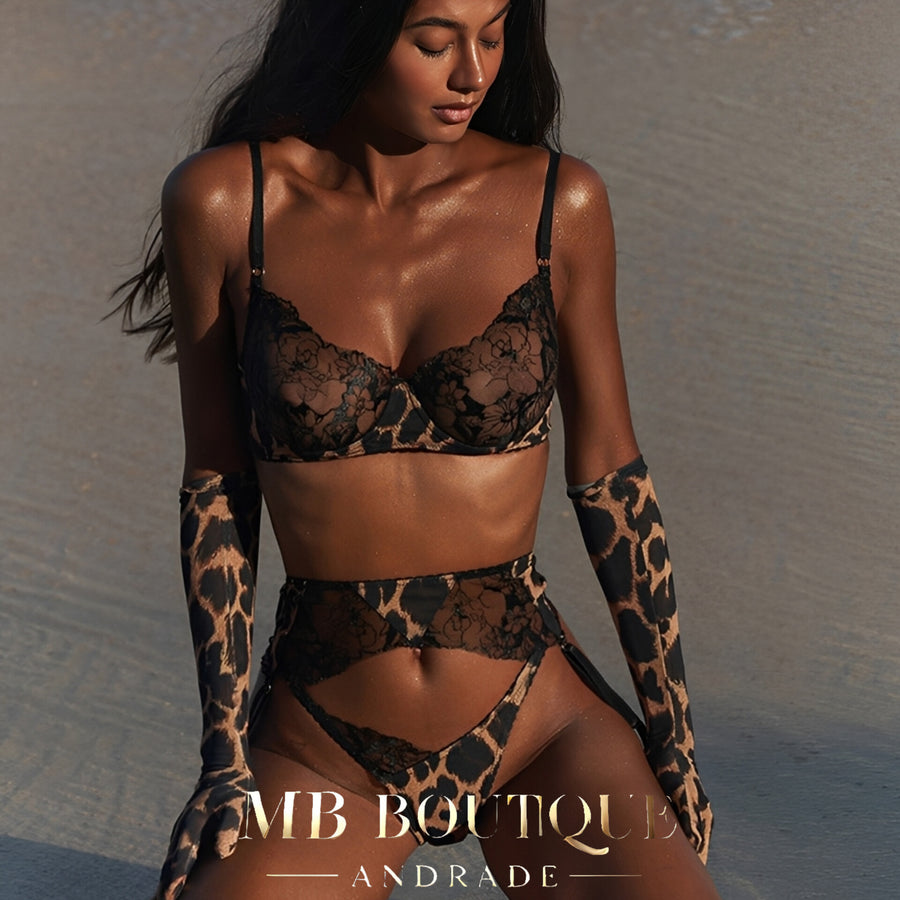 Conjunto Lingerie Animal Print com Renda, Meias e Luvas - Selvagem, e