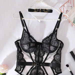 Conjunto Corselet Preto em Renda com Cinta-Liga e Choker