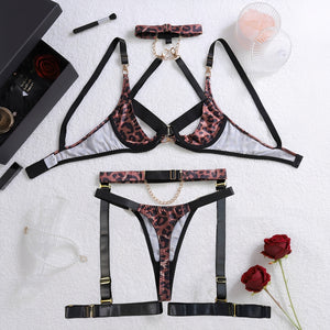 Conjunto Lingerie Onça Sexy com Aro, Corrente Dourada e Coleira - Fio Dental Sensual P ao G