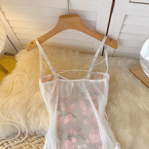 Body com bordados em flores