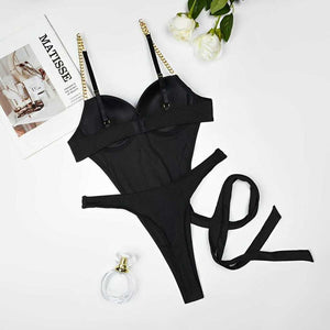 Body com detalhes em correntes