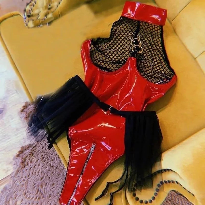 Body com detalhes em corrente