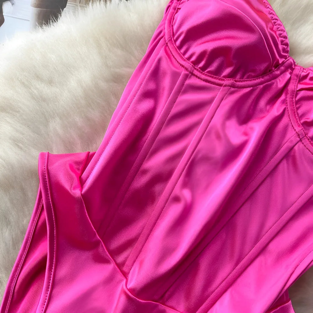 Body Corset Pink Cetim – Lingerie Sensual com Aro, Sem Bojo, Brilho e Amarração Frontal