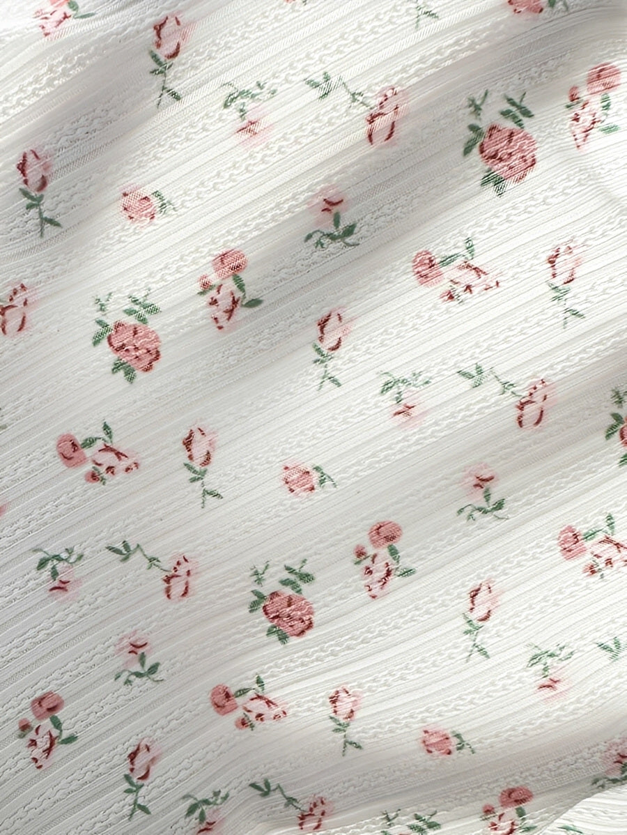 Babydoll Branco Floral com Laço Frontal e Babados