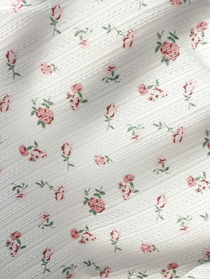 Babydoll Branco Floral com Laço Frontal e Babados