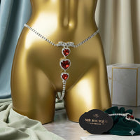 Calcinha Fio Dental em Strass Prata e Dourado com Corações – Lingerie Sensual de Luxo Ajustável P ao GG