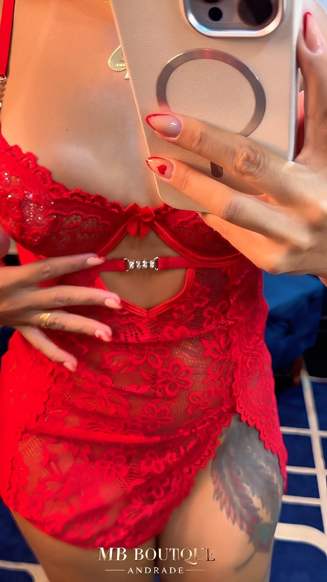 Calcinha Fio Dental sexy Vermelha com Laço Frontal e Strass – Lingerie Feminina Elegante do P ao GG