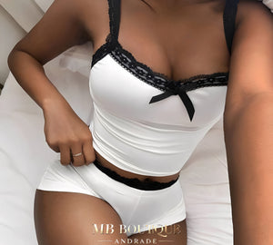 BabyDoll Branco com Renda Preta Feminino – Lingerie Sensual e Confortável para Dormir com Elegância