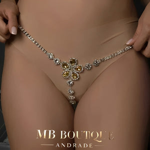 Calcinha Fio Dental Luxo com Strass Dourado e Prata – Joia Íntima de Alto Impacto - Coleção Gold