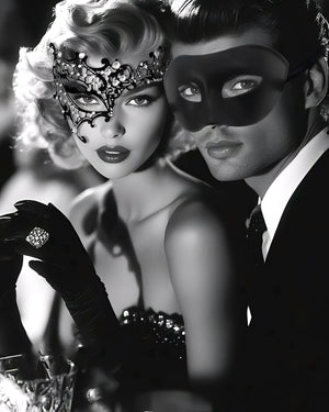 Kit Máscara Veneziana Luxo em Metal com Brilho + Máscara Clássica Preta Unissex – Fantasia de Casal, Festa à Fantasia, Baile de Máscaras, Acessório Sensual e Elegante