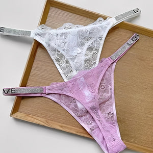 Calcinha Fio Dental de Renda com Strass Brilhante – Lingerie Luxuosa, Sexy e Sofisticada para Noites Especiais