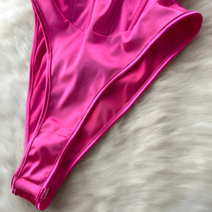 Body Corset Pink Cetim – Lingerie Sensual com Aro, Sem Bojo, Brilho e Amarração Frontal
