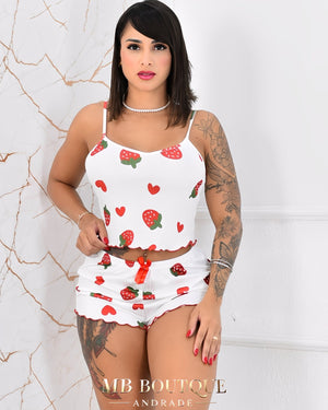 Baby Doll Feminino Branco com Morangos e Corações – Pijama Sensual, Confortável e Romântico do P ao GG
