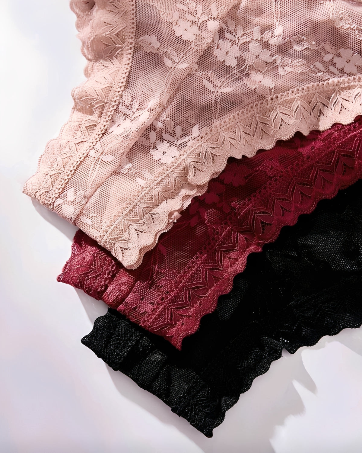Calcinha Confortável Rendada com Tiras Cruzadas - Lingerie Sensual Feminina Rose, Preta ou Vermelha
