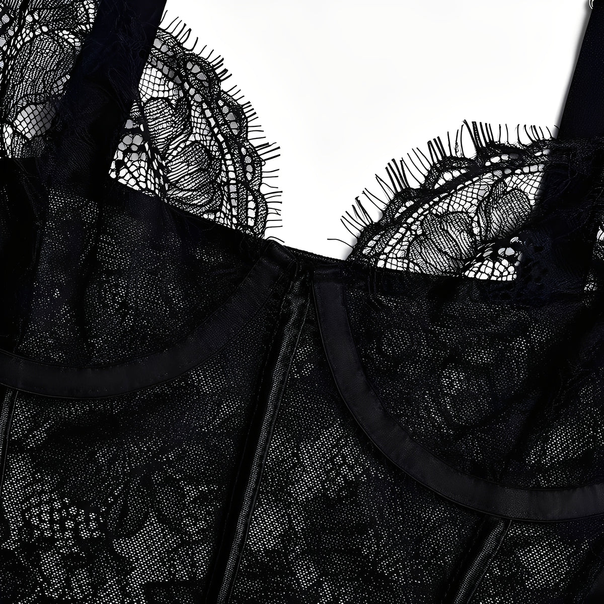 Body Rendado Preto com Transparência e Alças de Brilho – Lingerie Feminina Sofisticada
